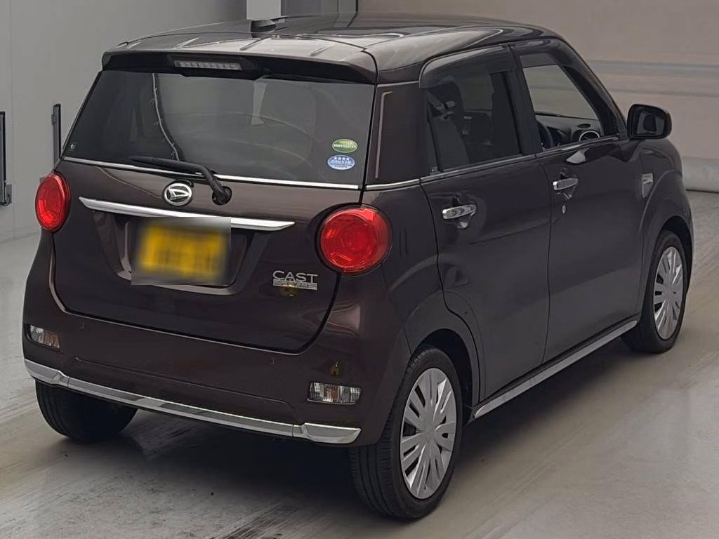 DAIHATSU CAST