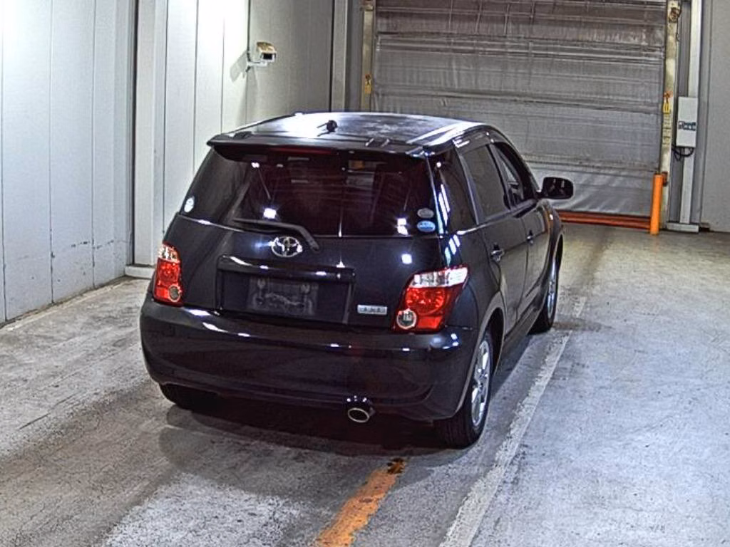 TOYOTA IST
