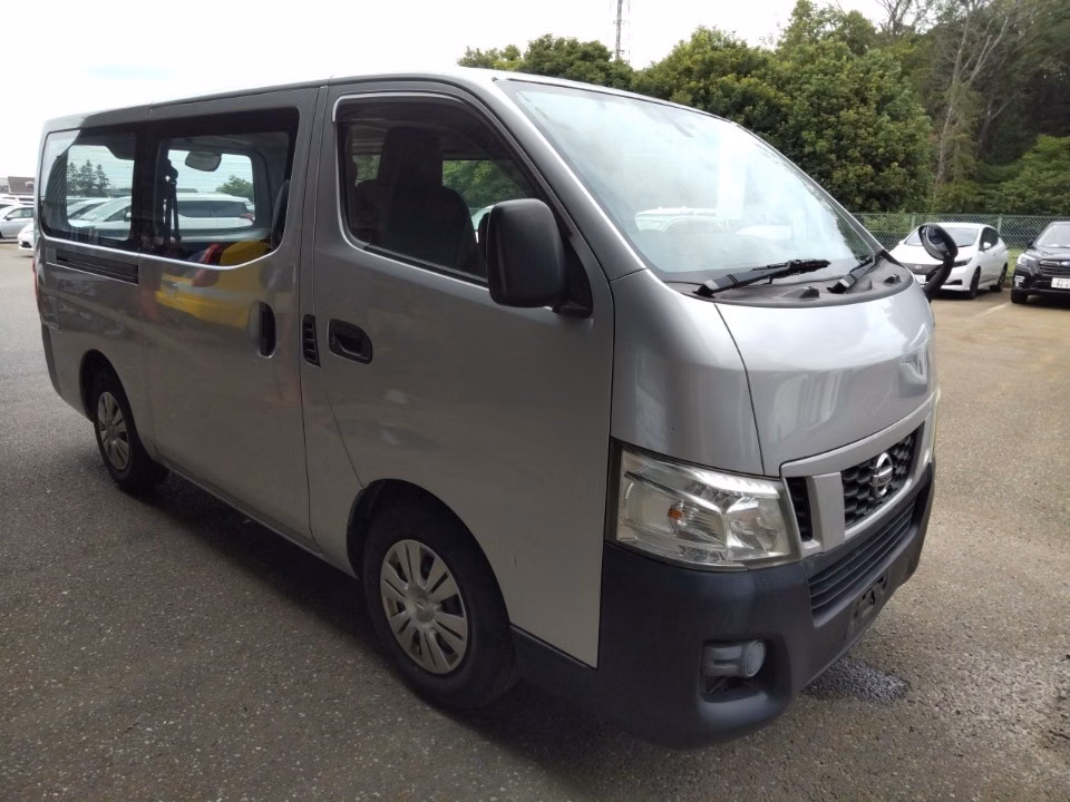 NISSAN NV350 CARAVAN
