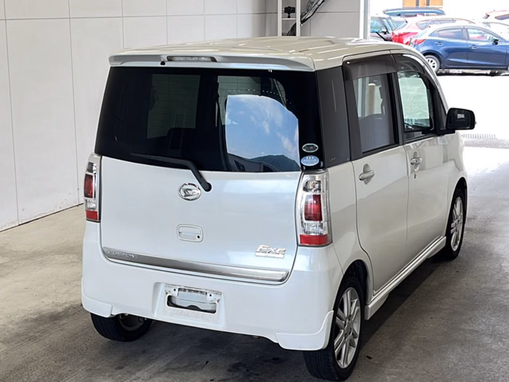 DAIHATSU TANTO EXE