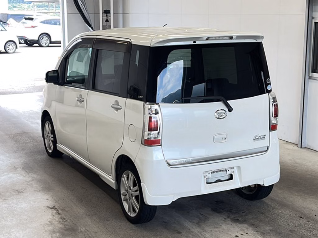 DAIHATSU TANTO EXE