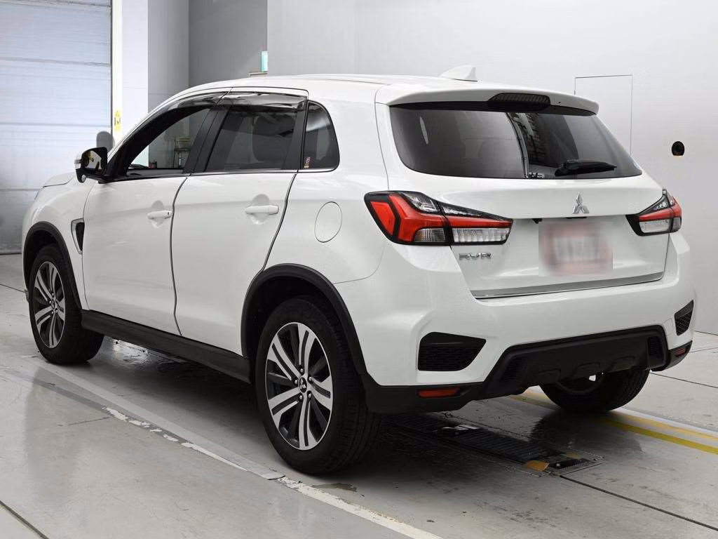 MITSUBISHI RVR
