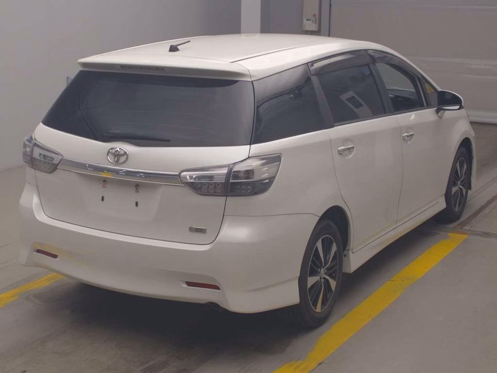 TOYOTA WISH