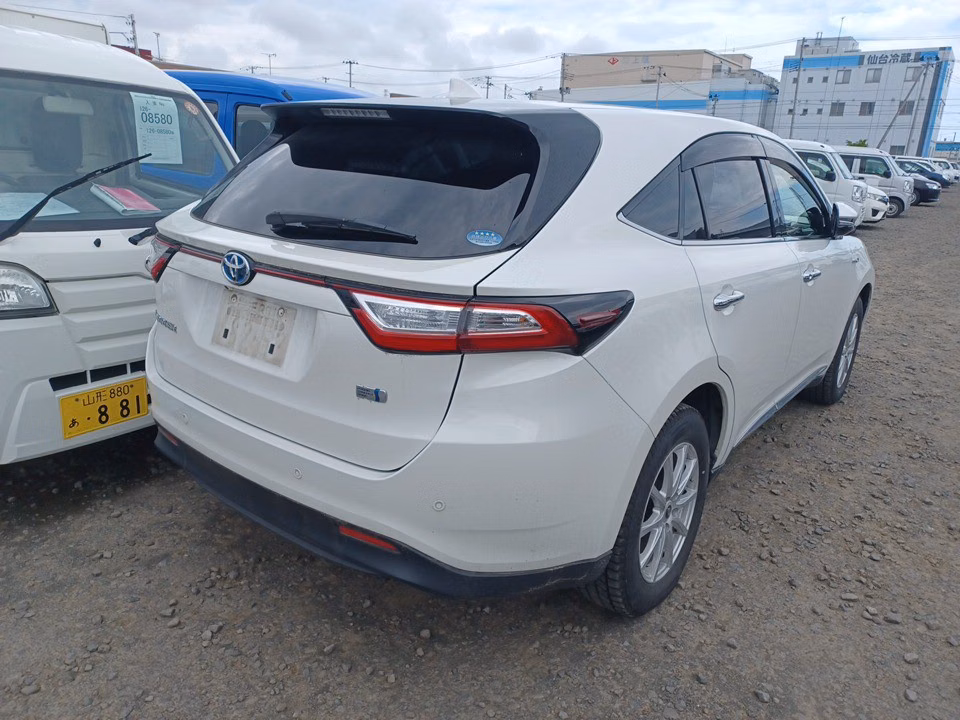 TOYOTA HARRIER