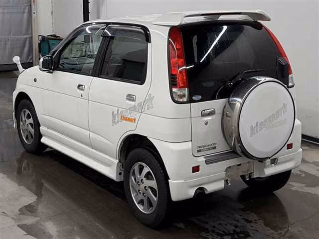 DAIHATSU TERIOS KID