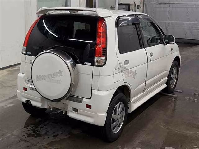 DAIHATSU TERIOS KID