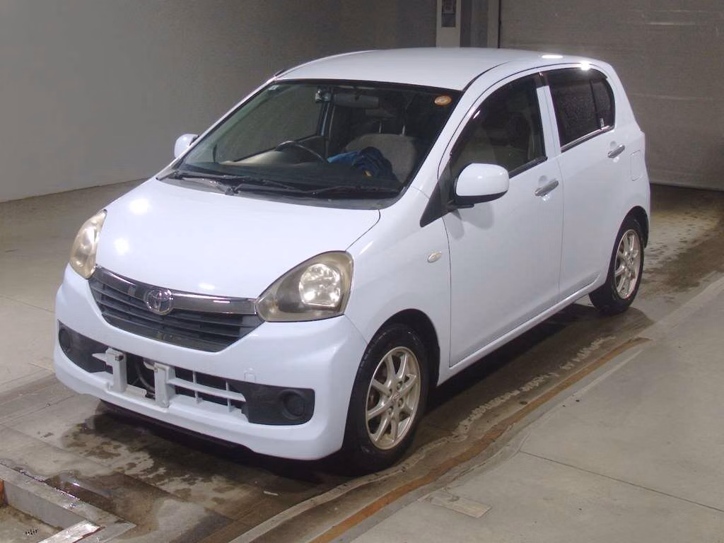 TOYOTA PIXIS EPOCH