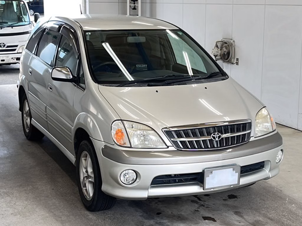 TOYOTA NADIA