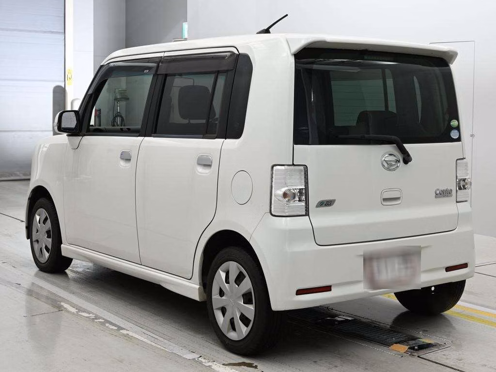 DAIHATSU MOVE CONTE