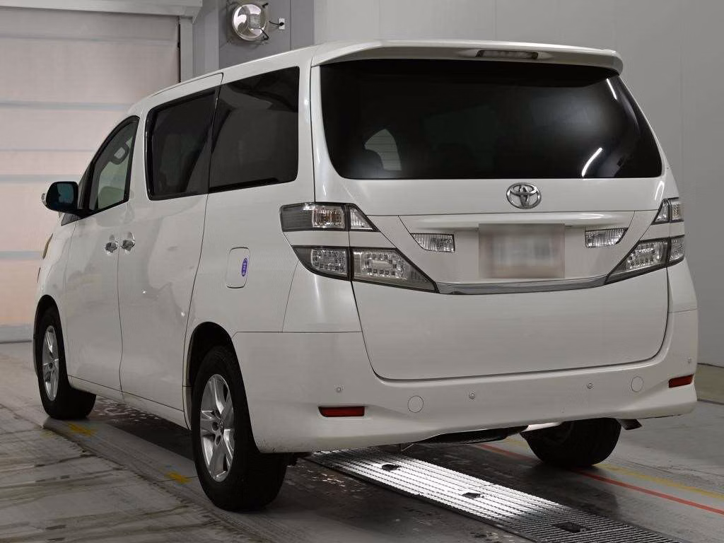 TOYOTA VELLFIRE