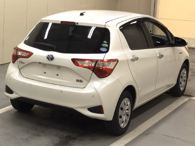 TOYOTA VITZ