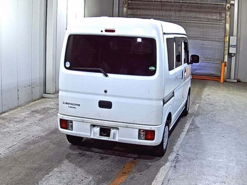 MITSUBISHI MINICAB