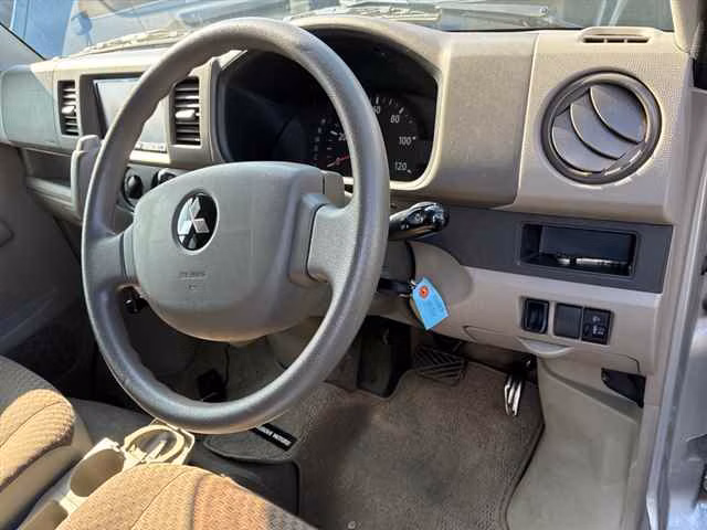 MITSUBISHI MINICAB