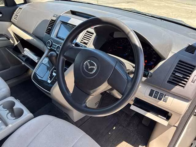 MAZDA MPV