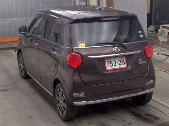 DAIHATSU CAST
