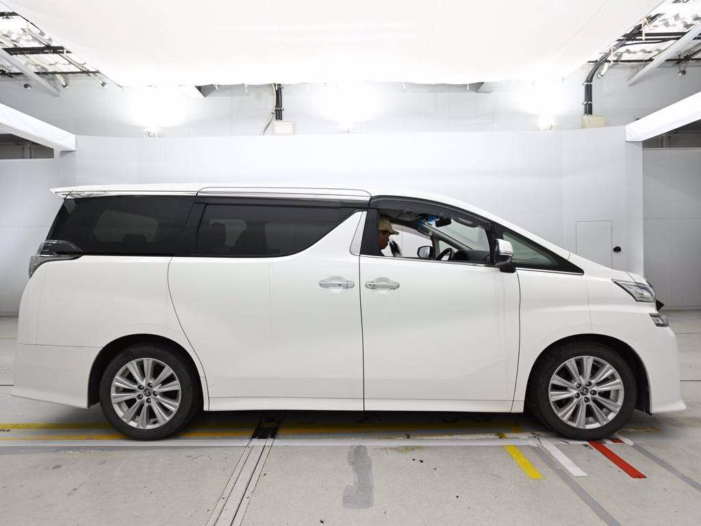 TOYOTA VELLFIRE