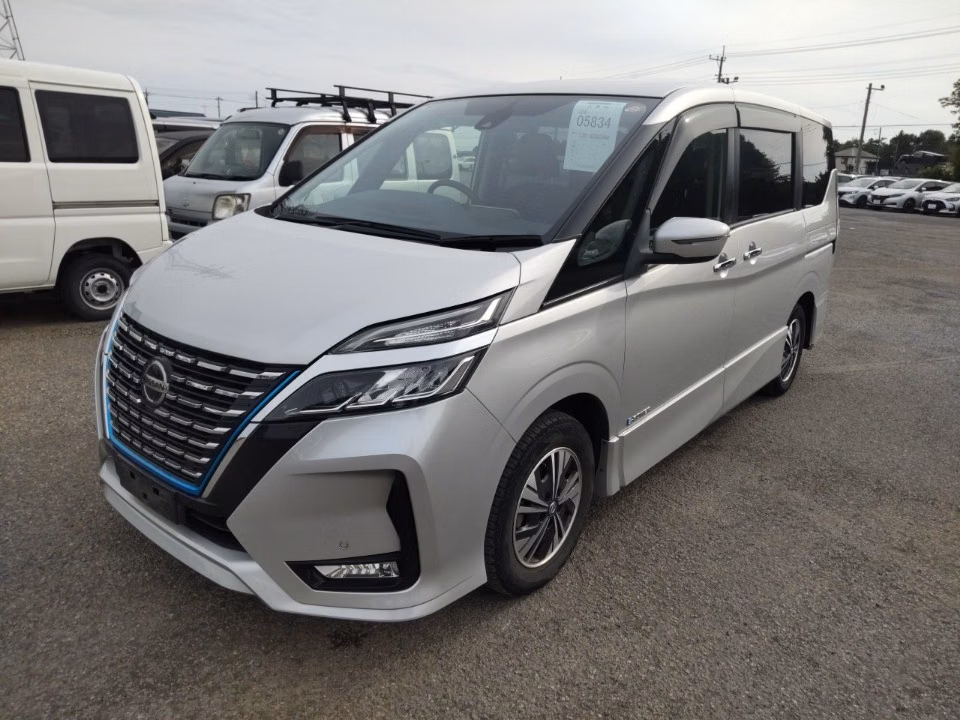 NISSAN SERENA