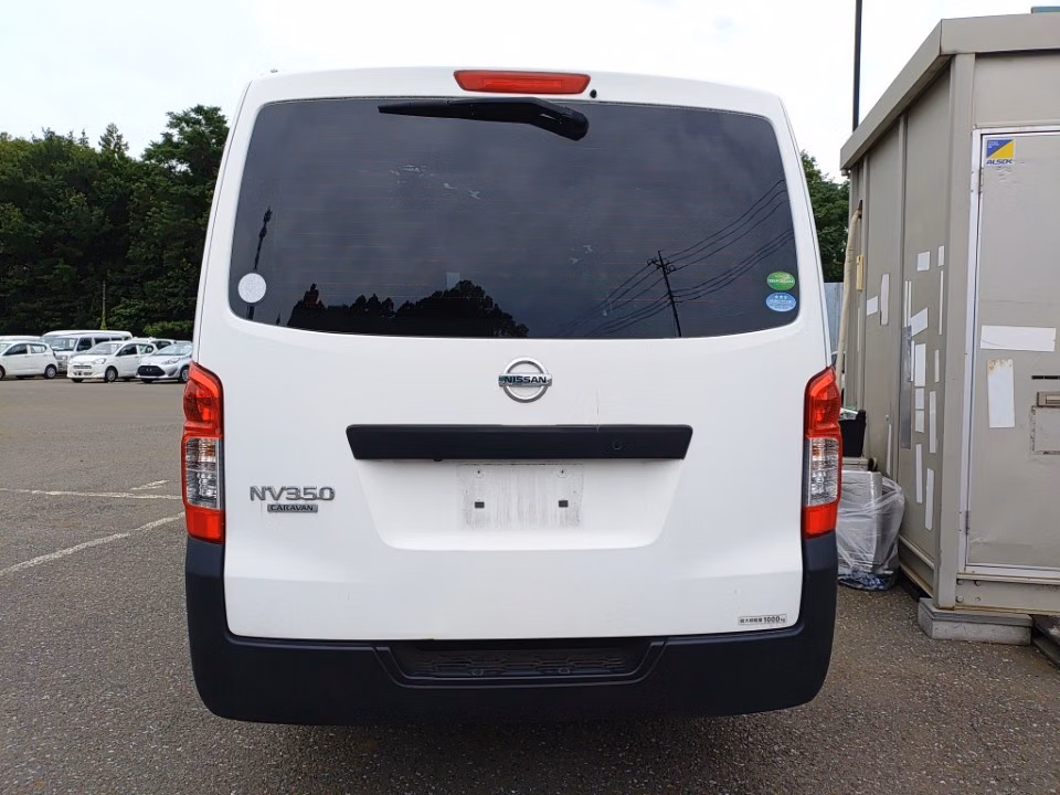 NISSAN NV350 CARAVAN