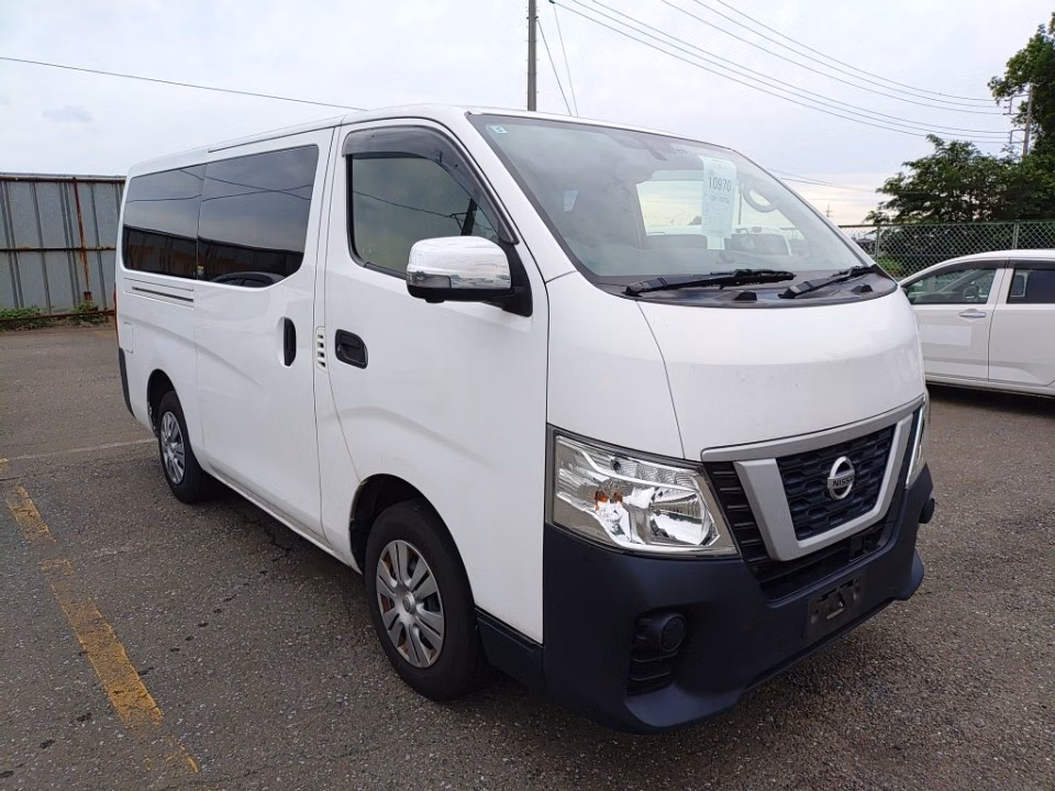 NISSAN NV350 CARAVAN