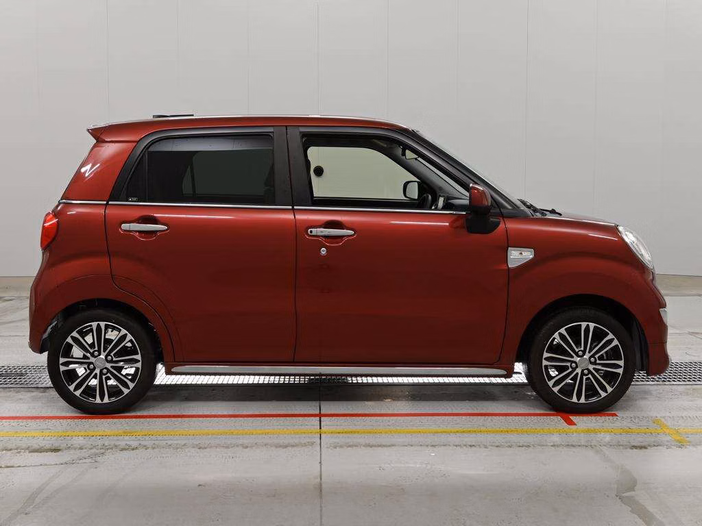 DAIHATSU CAST