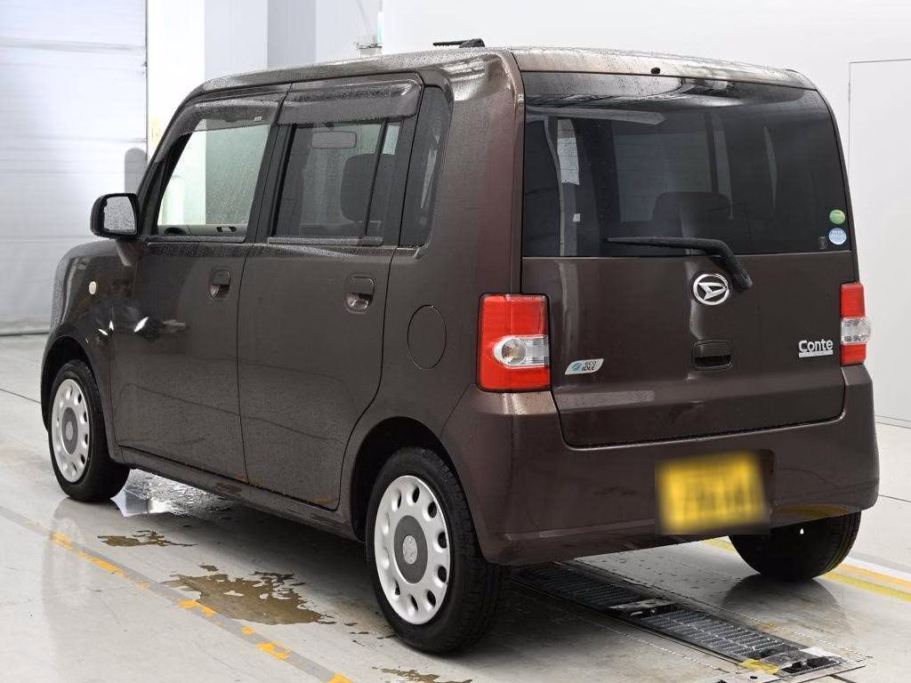 DAIHATSU MOVE CONTE