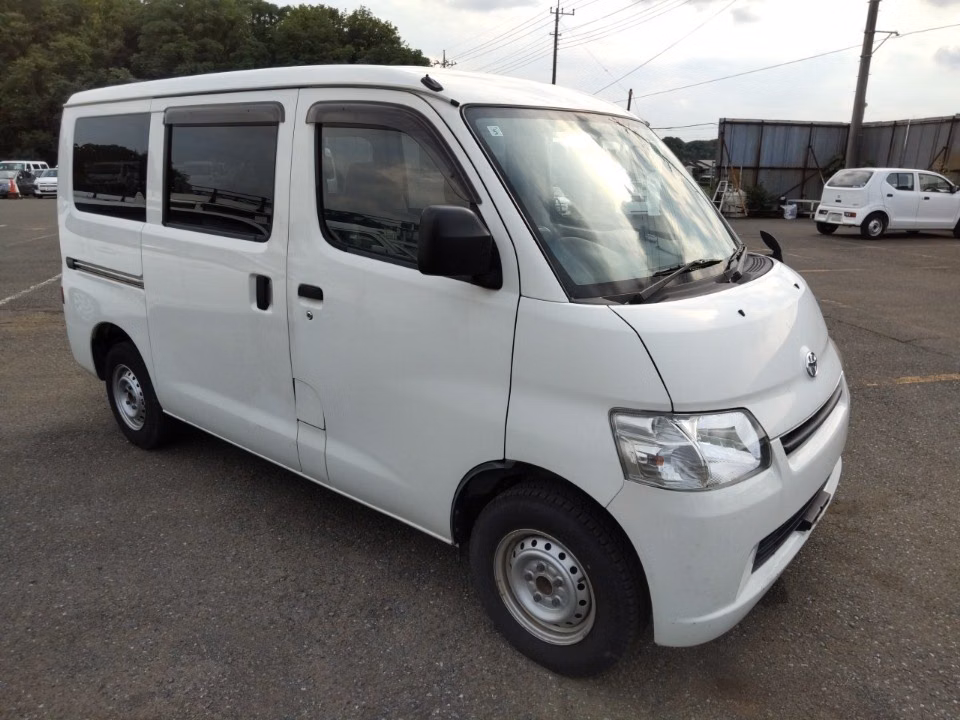 TOYOTA TOWN ACE