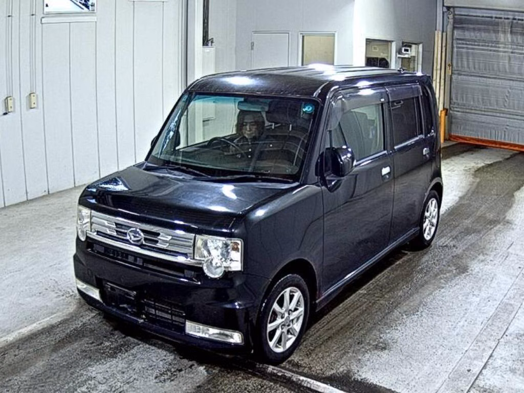 DAIHATSU MOVE CONTE