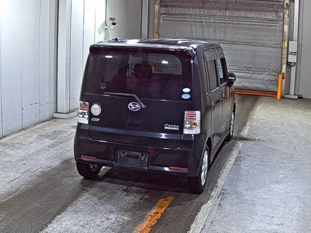 DAIHATSU MOVE CONTE