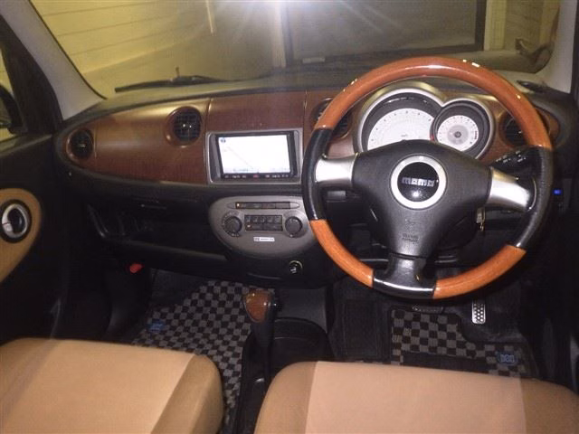 DAIHATSU MIRA GINO