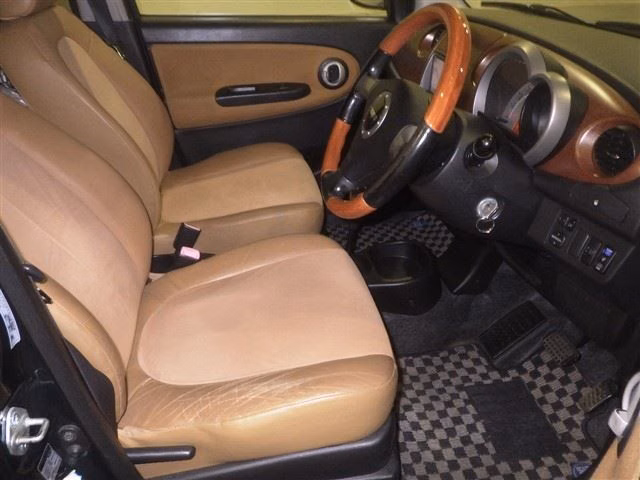 DAIHATSU MIRA GINO
