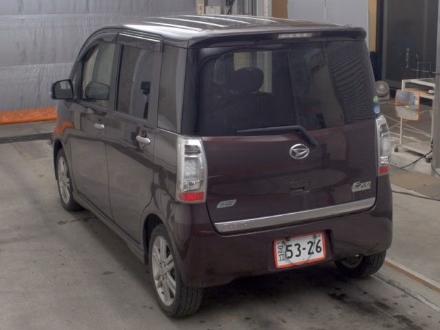 DAIHATSU TANTO EXE