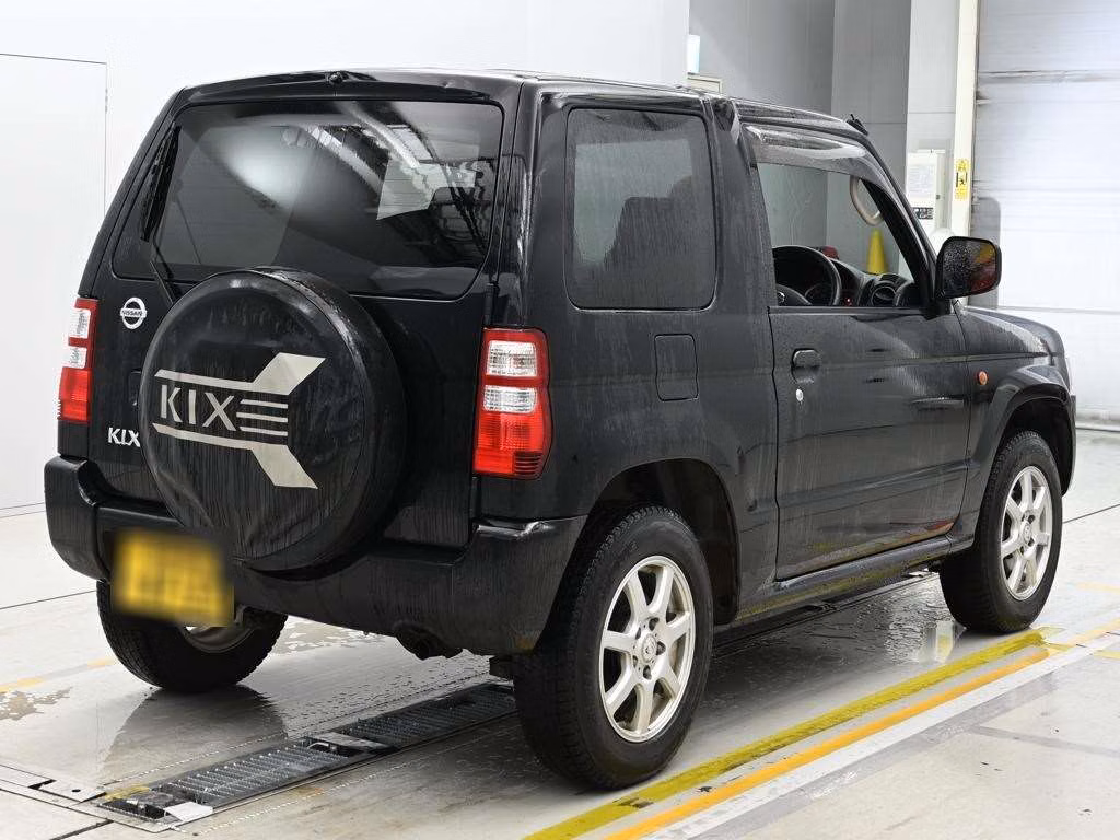 NISSAN KIX