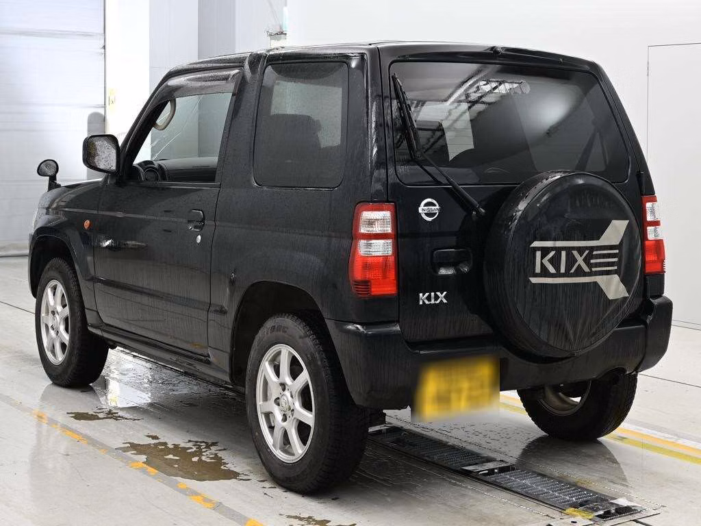 NISSAN KIX