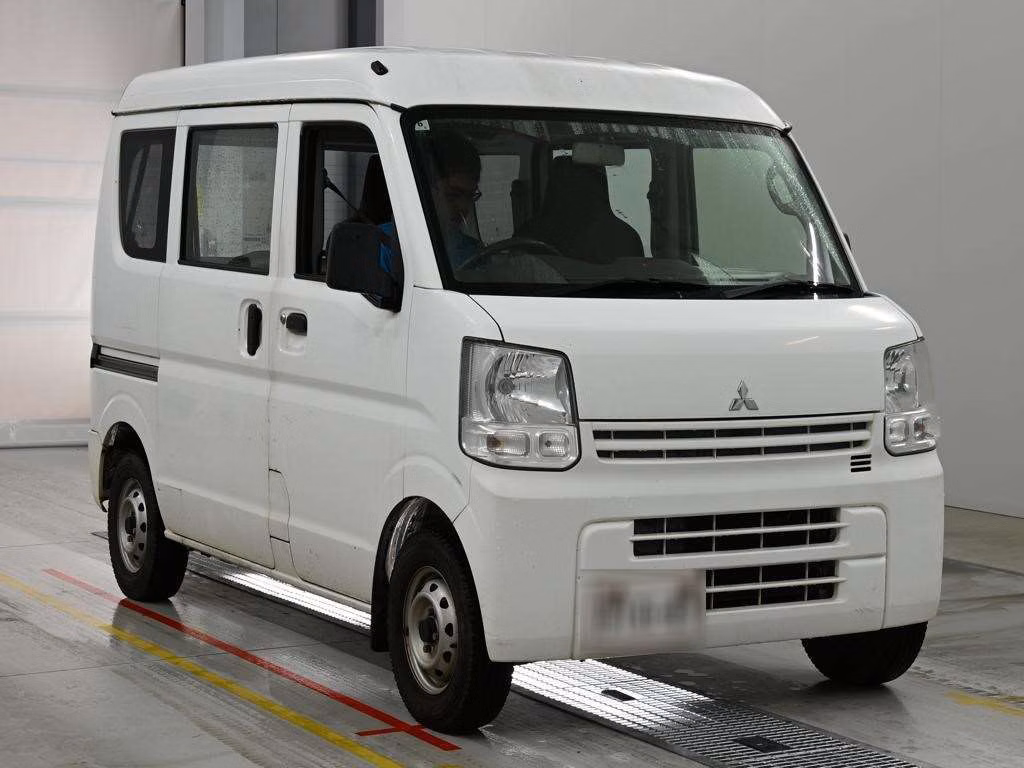 MITSUBISHI MINICAB