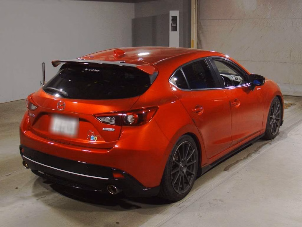 MAZDA AXELA
