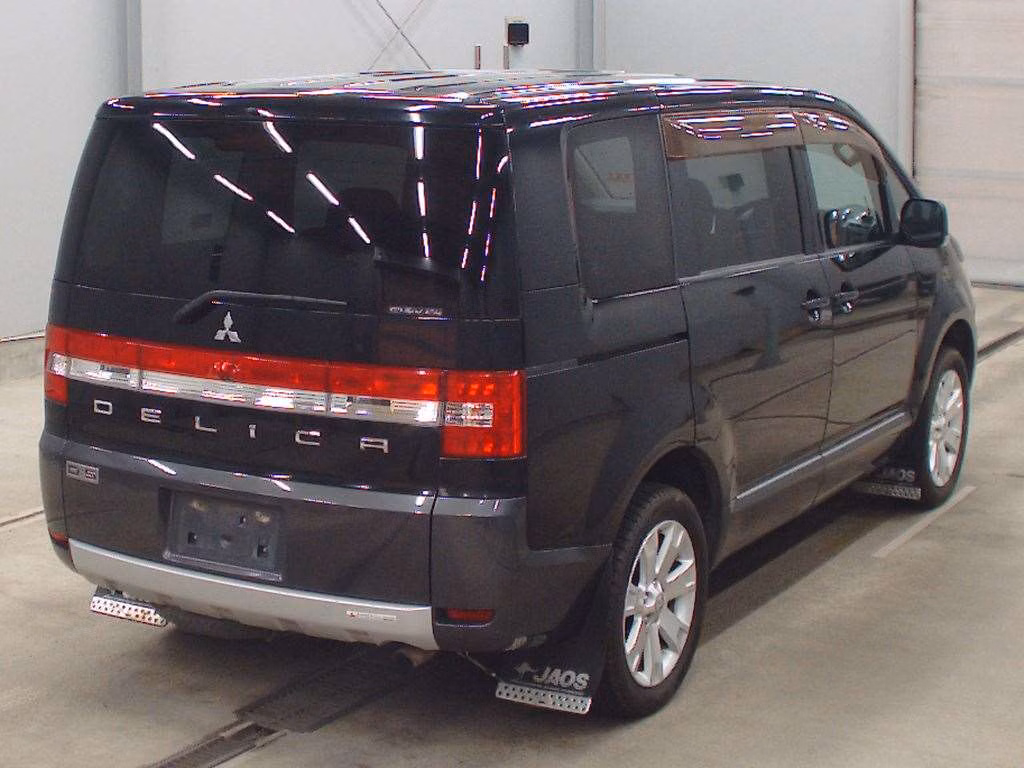 MITSUBISHI DELICA D:5