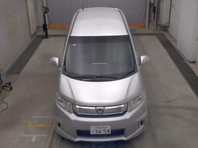 HONDA FREED SPIKE