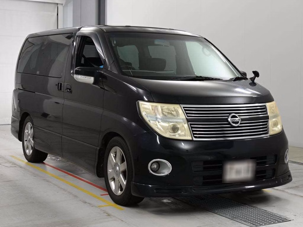 NISSAN ELGRAND