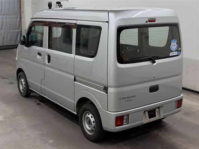 MITSUBISHI MINICAB