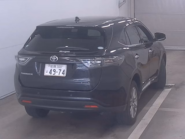 TOYOTA HARRIER