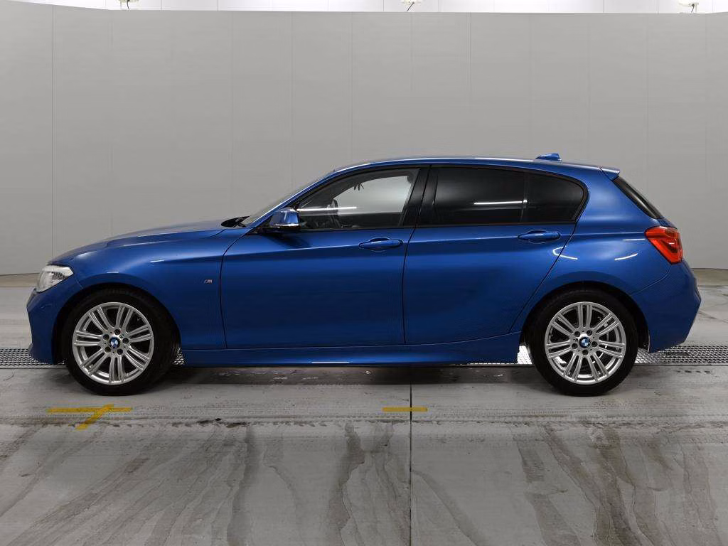BMW 1-SERIES
