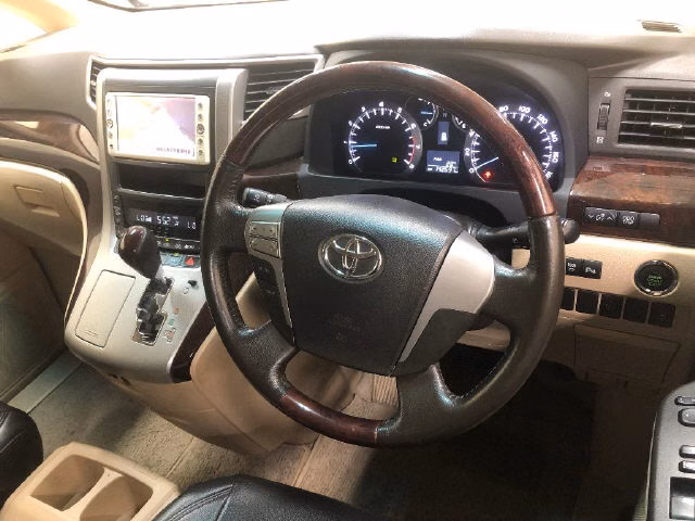 TOYOTA ALPHARD
