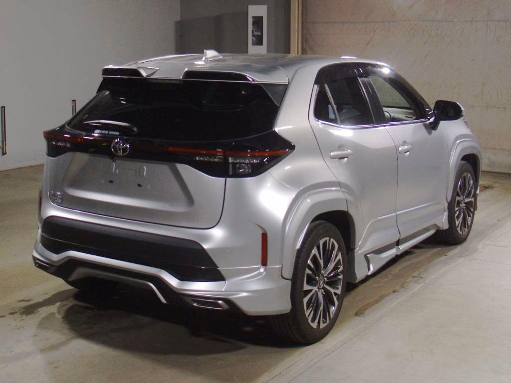 TOYOTA YARIS CROSS