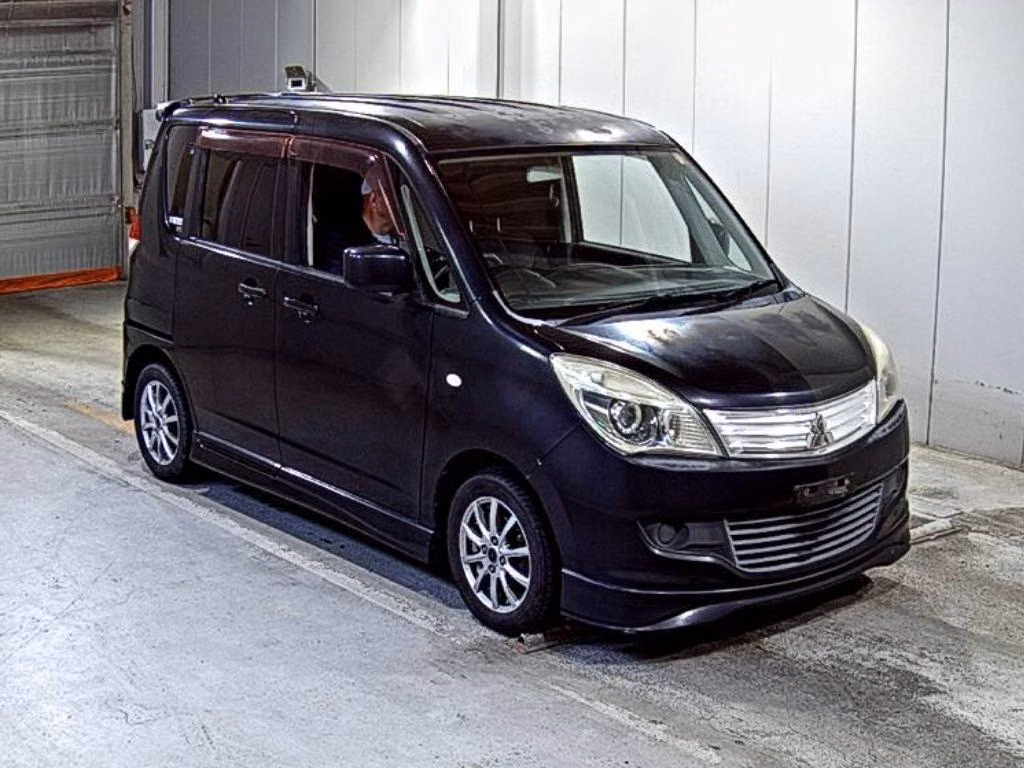 MITSUBISHI DELICA D:2