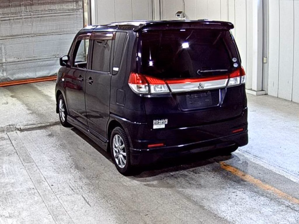 MITSUBISHI DELICA D:2