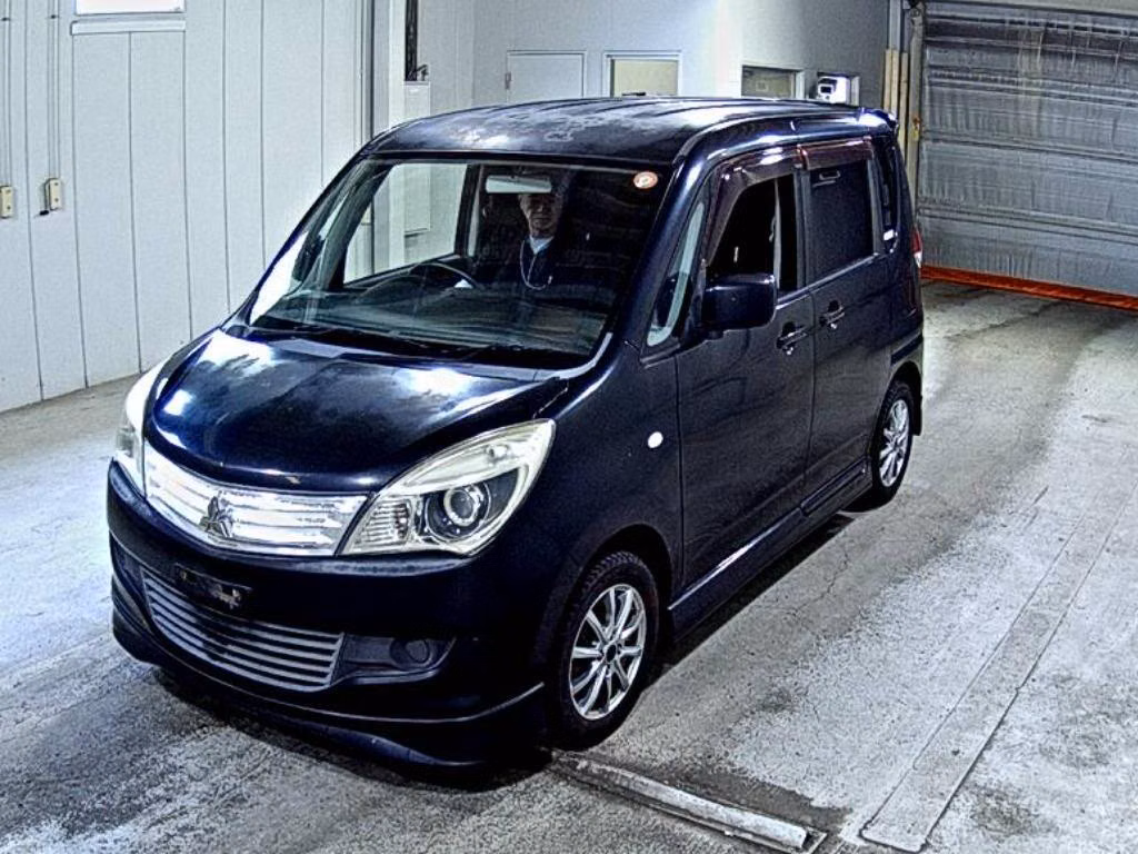 MITSUBISHI DELICA D:2
