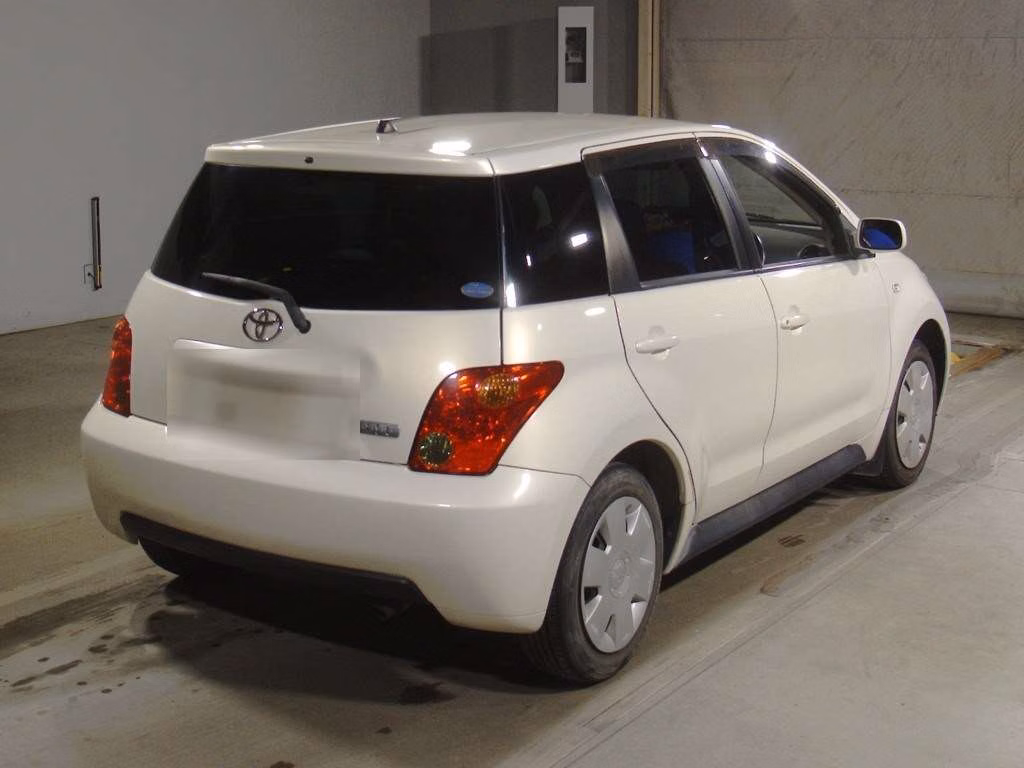 TOYOTA IST