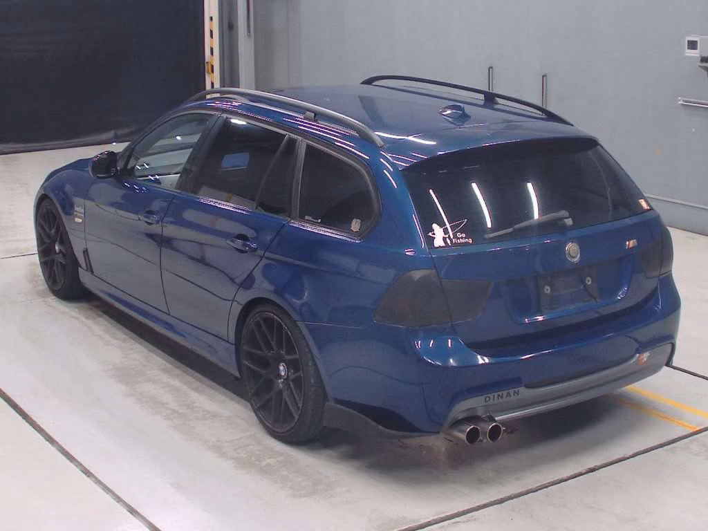 BMW 3-SERIES