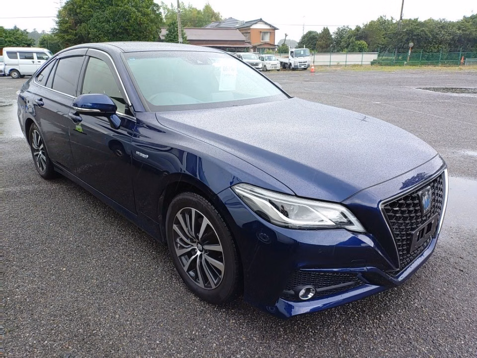 TOYOTA CROWN