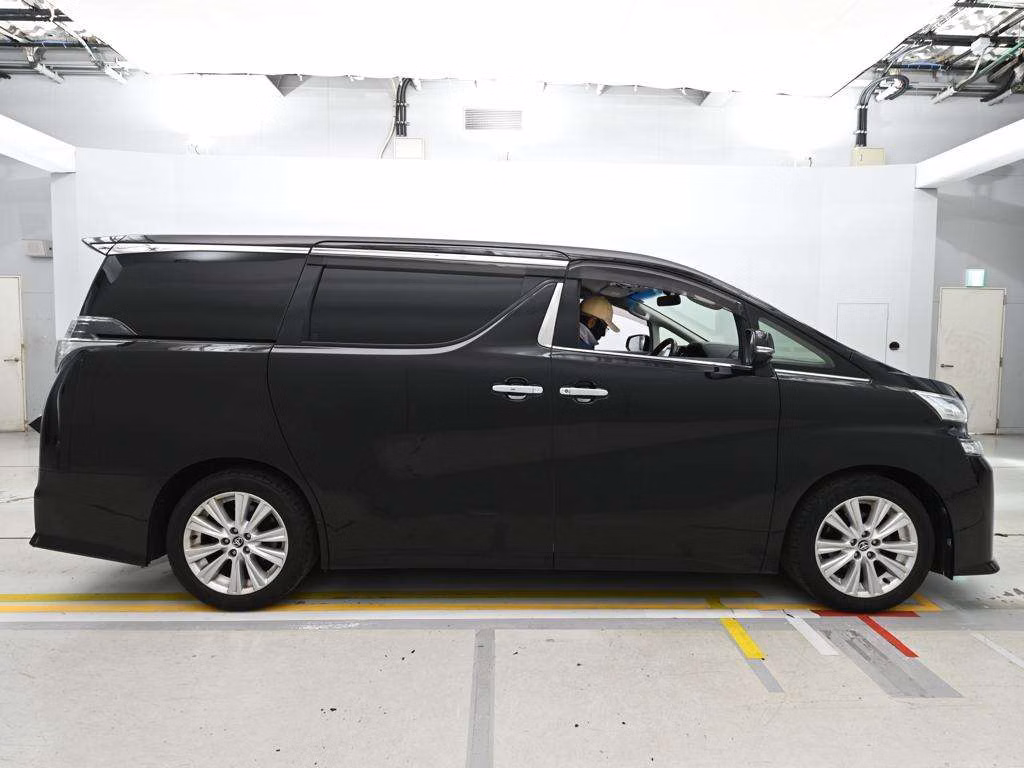 TOYOTA VELLFIRE